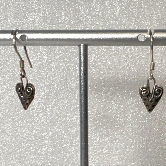 925 Sterling Silver Drop Dangle Earrings Strawberry Heart Shaped Swirl Dainty - Picture 6 of 10